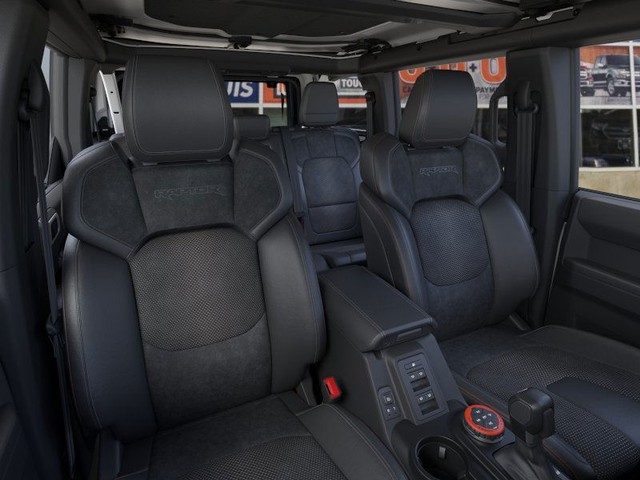 Ford Bronco Vehicle Full-screen Gallery Image 10