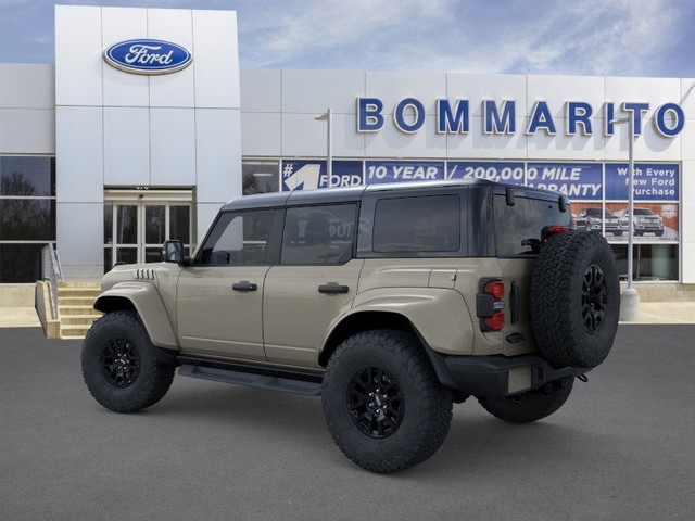 Ford Bronco Vehicle Full-screen Gallery Image 4