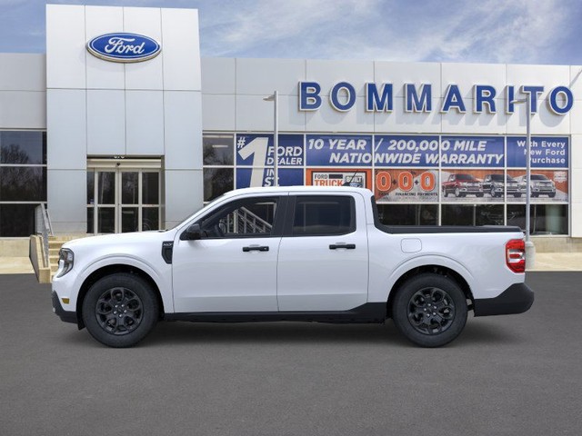 Ford Maverick Vehicle Full-screen Gallery Image 3