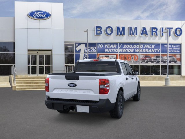 Ford Maverick Vehicle Full-screen Gallery Image 8