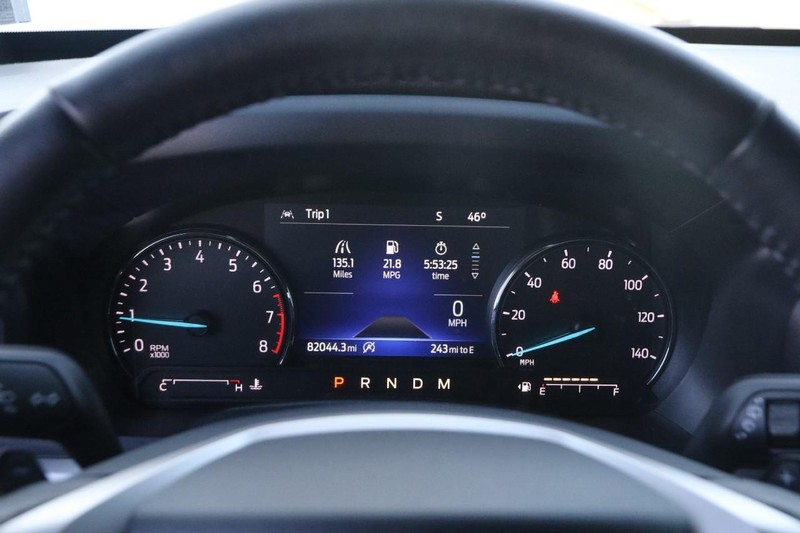 Ford Explorer Vehicle Image 15