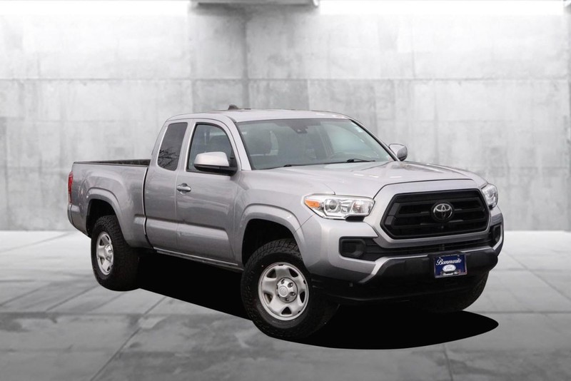 Toyota Tacoma 4WD Vehicle Image 02
