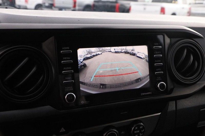 Toyota Tacoma 4WD Vehicle Image 15