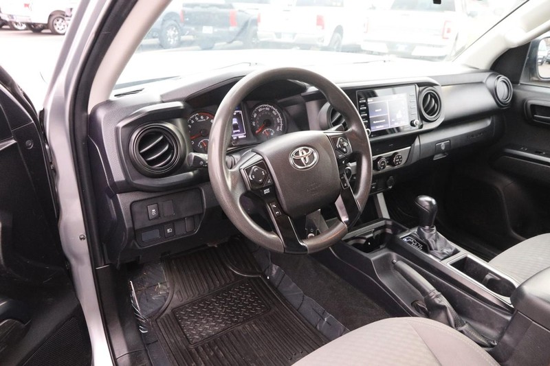 Toyota Tacoma 4WD Vehicle Image 19