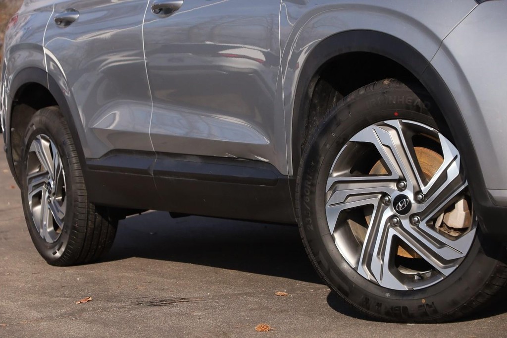 Hyundai Santa Fe Vehicle Image 03