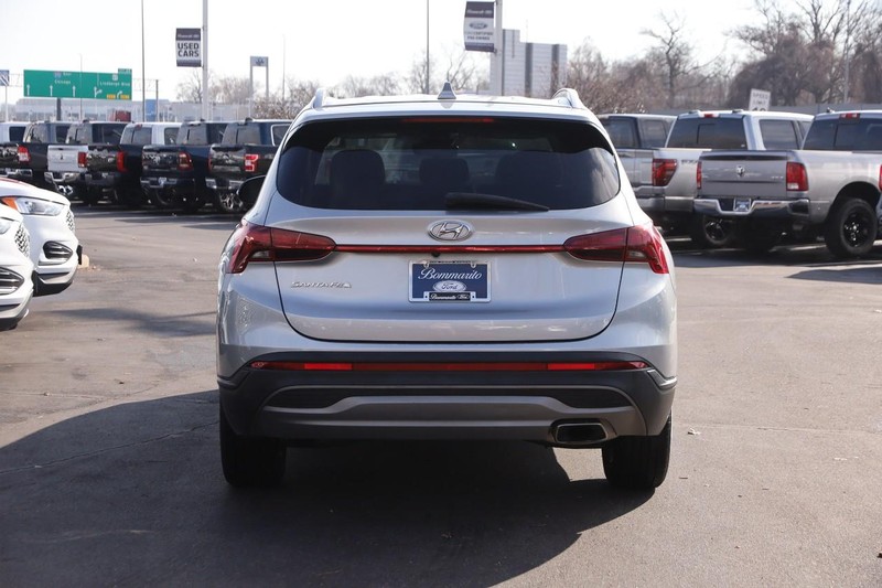 Hyundai Santa Fe Vehicle Image 06