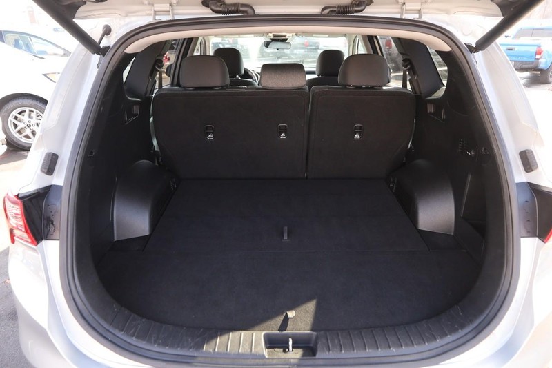 Hyundai Santa Fe Vehicle Image 07