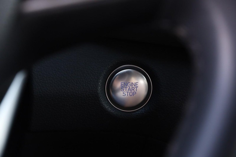 Hyundai Santa Fe Vehicle Image 15