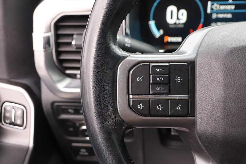 Ford F-150 Vehicle Full-screen Gallery Image 11