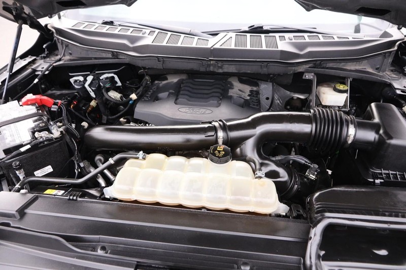 Ford F-150 Vehicle Full-screen Gallery Image 26