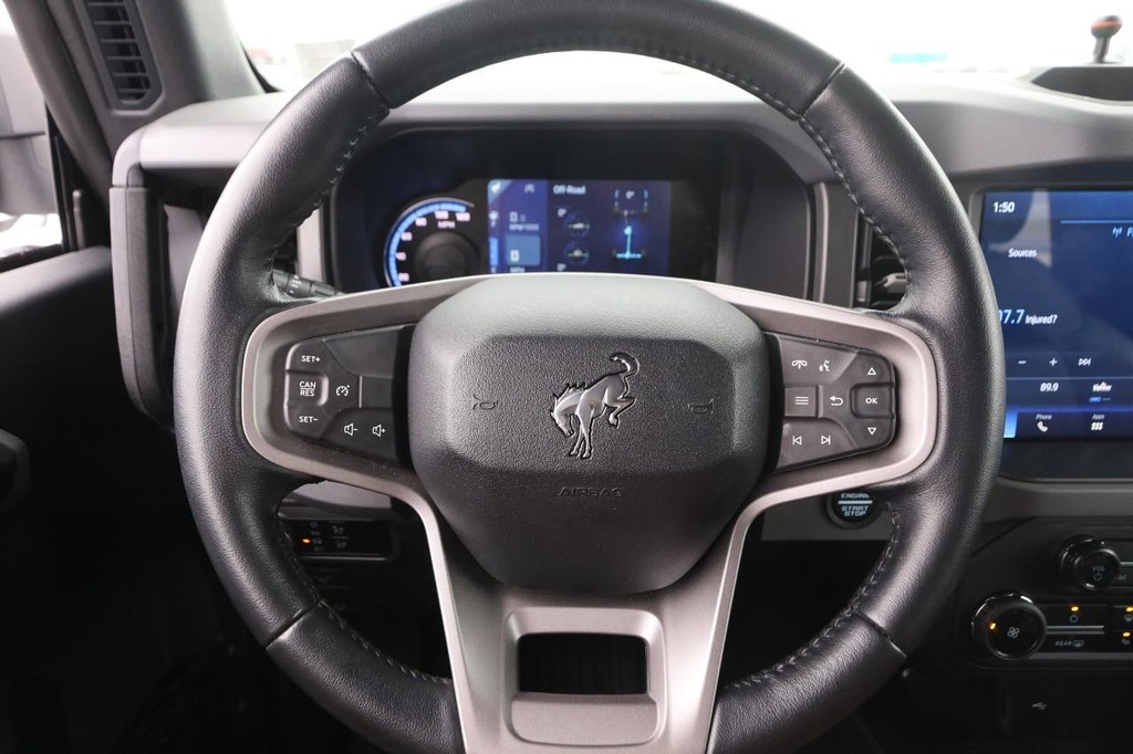 Ford Bronco Vehicle Image 10