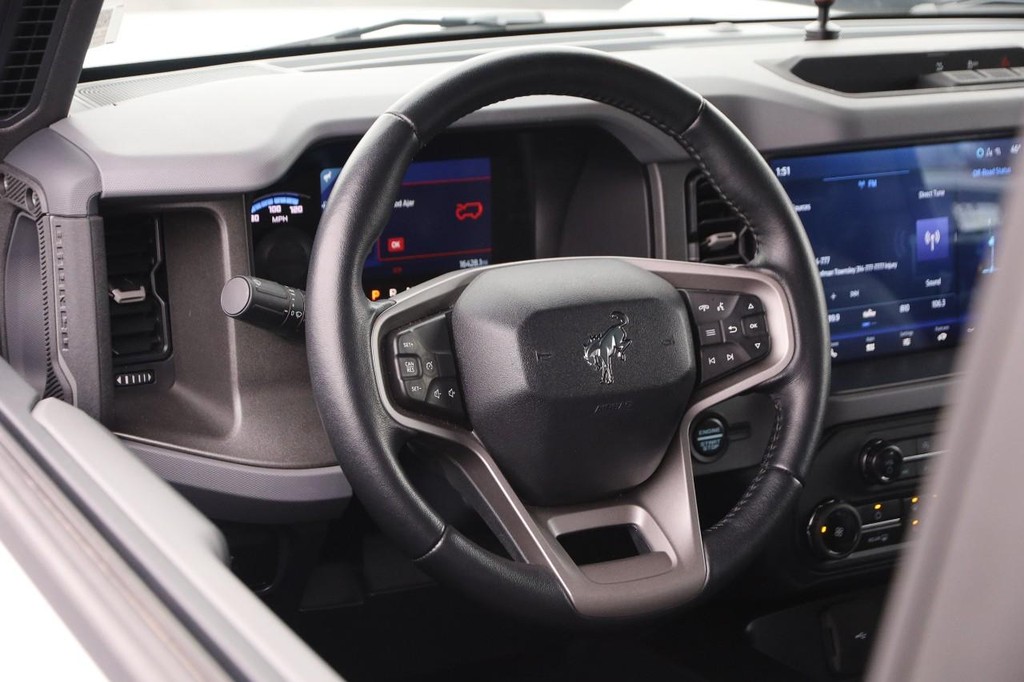 Ford Bronco Vehicle Image 22