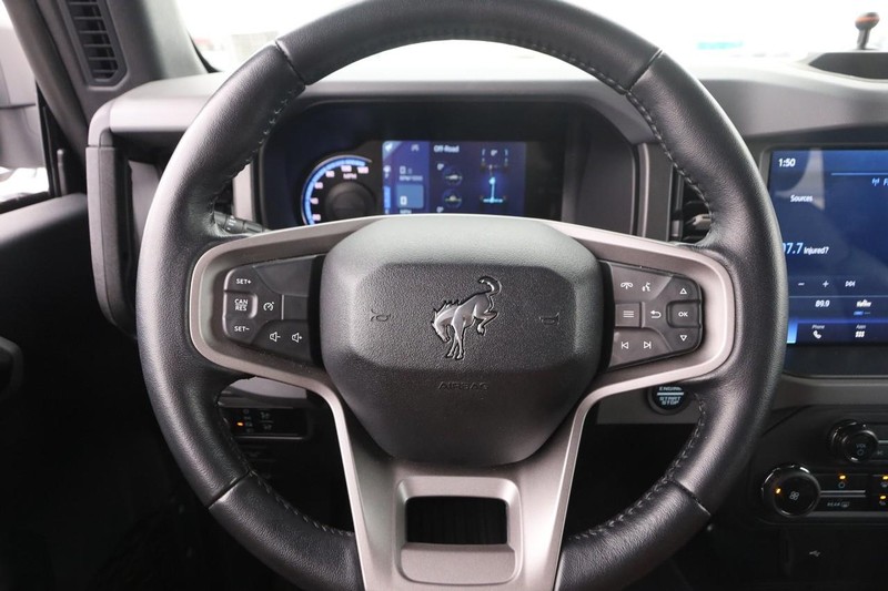 Ford Bronco Vehicle Image 10