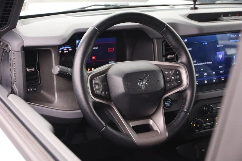 Ford Bronco Vehicle Image 22