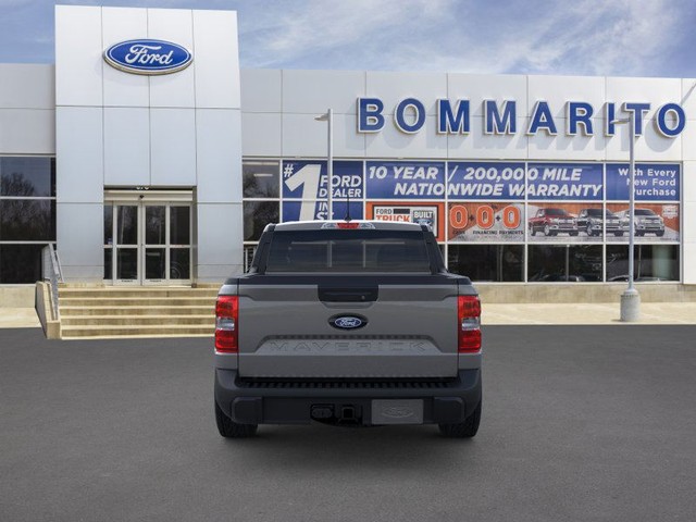 Ford Maverick Vehicle Image 05