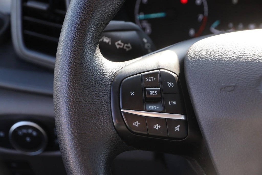 Ford Transit Passenger Wagon Vehicle Image 11