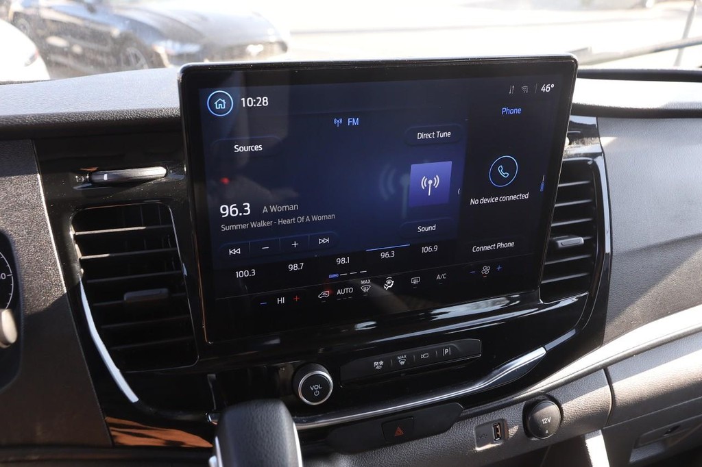 Ford Transit Passenger Wagon Vehicle Image 14