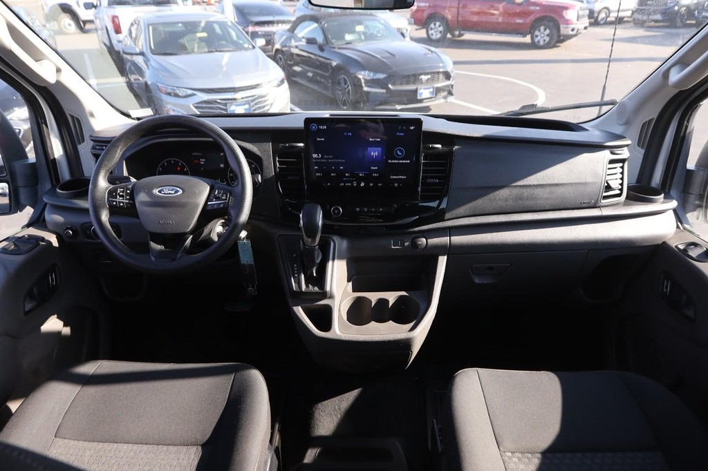 Ford Transit Passenger Wagon Vehicle Image 16