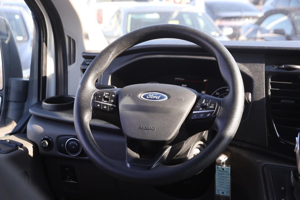 Ford Transit Passenger Wagon Vehicle Image 18