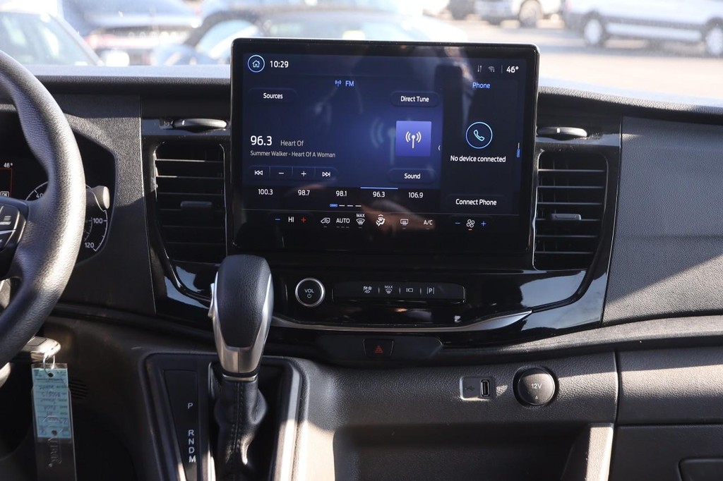 Ford Transit Passenger Wagon Vehicle Image 19