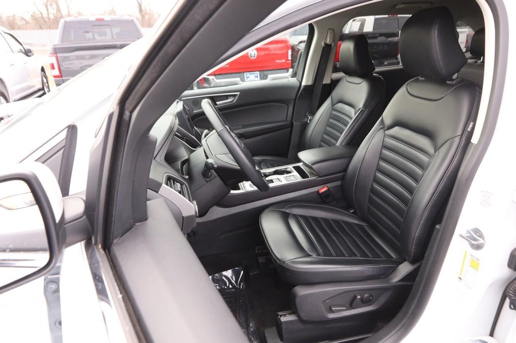 Ford Edge Vehicle Image 08