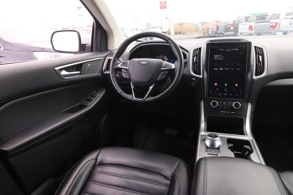 Ford Edge Vehicle Image 21