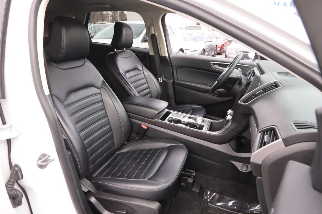 Ford Edge Vehicle Image 25