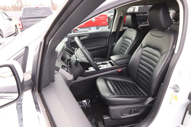 Ford Edge Vehicle Image 08