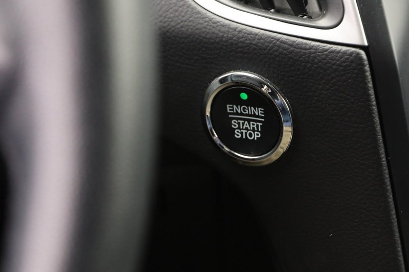 Ford Edge Vehicle Image 14