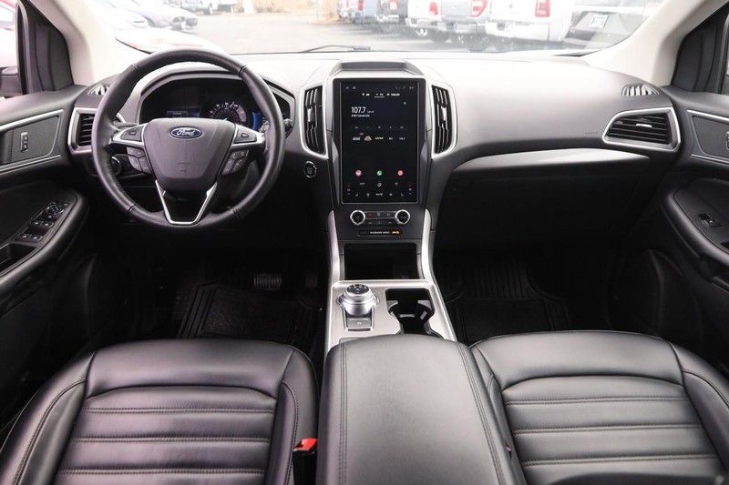 Ford Edge Vehicle Image 20