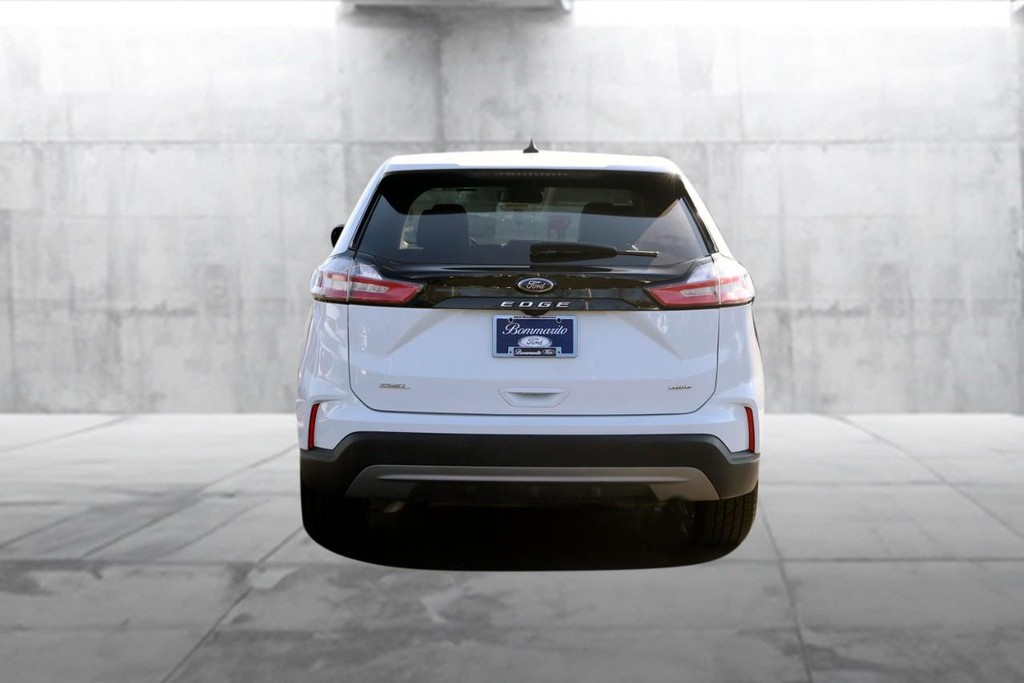 Ford Edge Vehicle Image 06