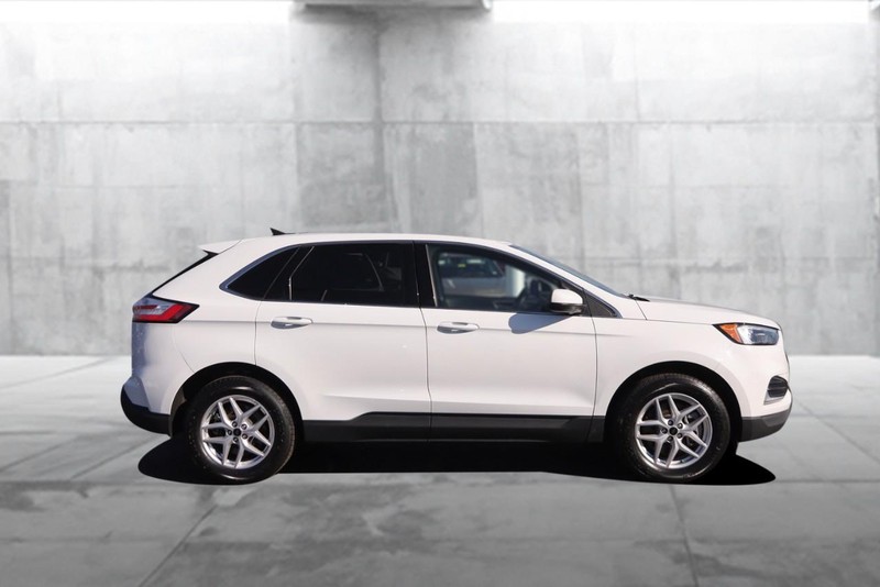 Ford Edge Vehicle Image 05