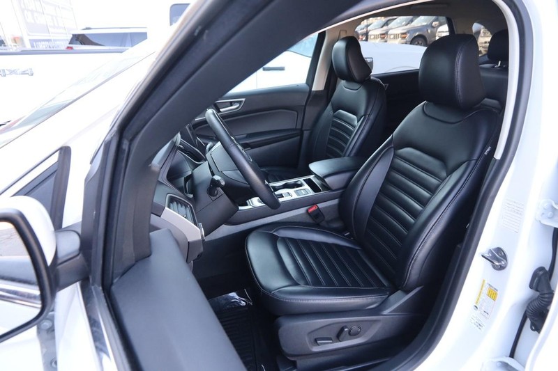 Ford Edge Vehicle Image 08