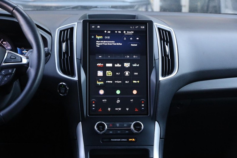 Ford Edge Vehicle Image 22