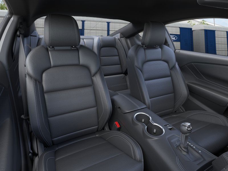 Ford Mustang Vehicle Full-screen Gallery Image 10