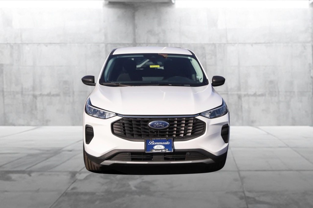 Ford Escape Vehicle Image 04