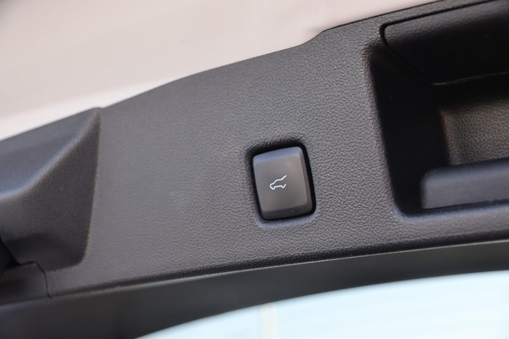 Ford Escape Vehicle Image 08