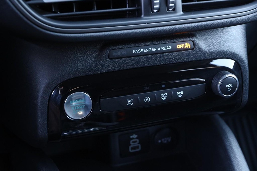 Ford Escape Vehicle Image 17