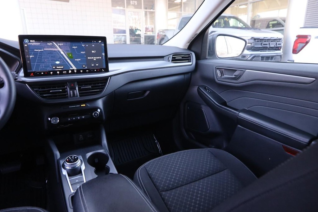 Ford Escape Vehicle Image 24