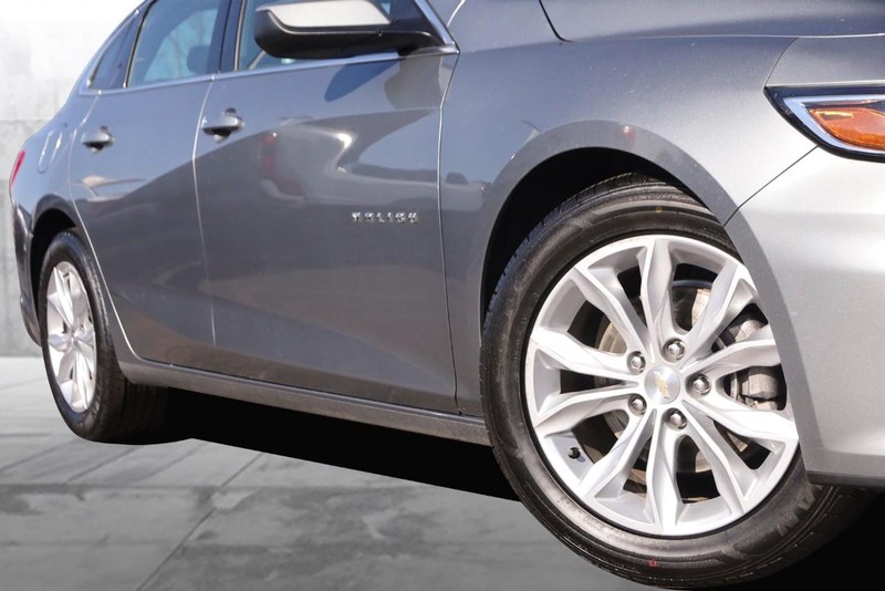 Chevrolet Malibu Vehicle Image 03