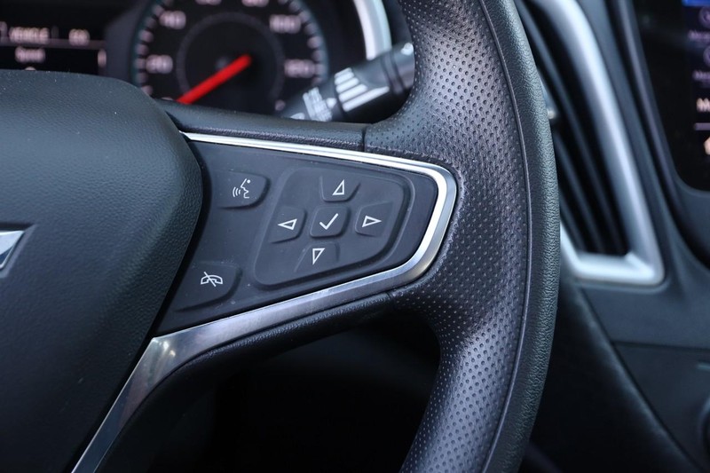 Chevrolet Malibu Vehicle Image 13