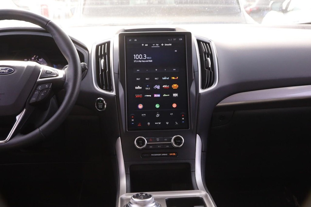 Ford Edge Vehicle Image 19