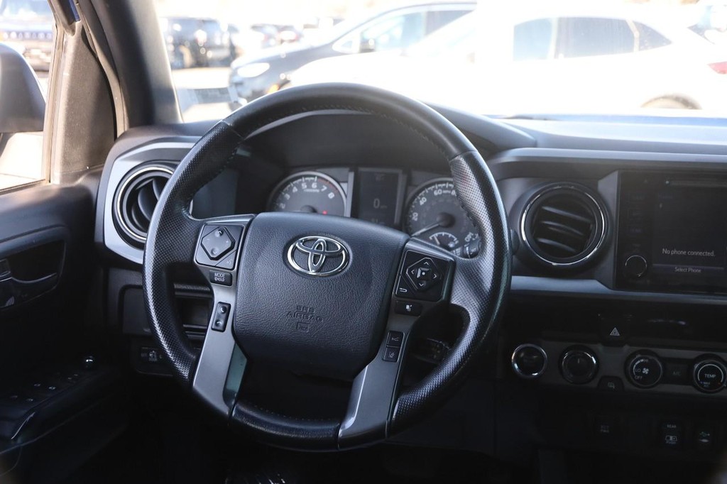 Toyota Tacoma Vehicle Image 21
