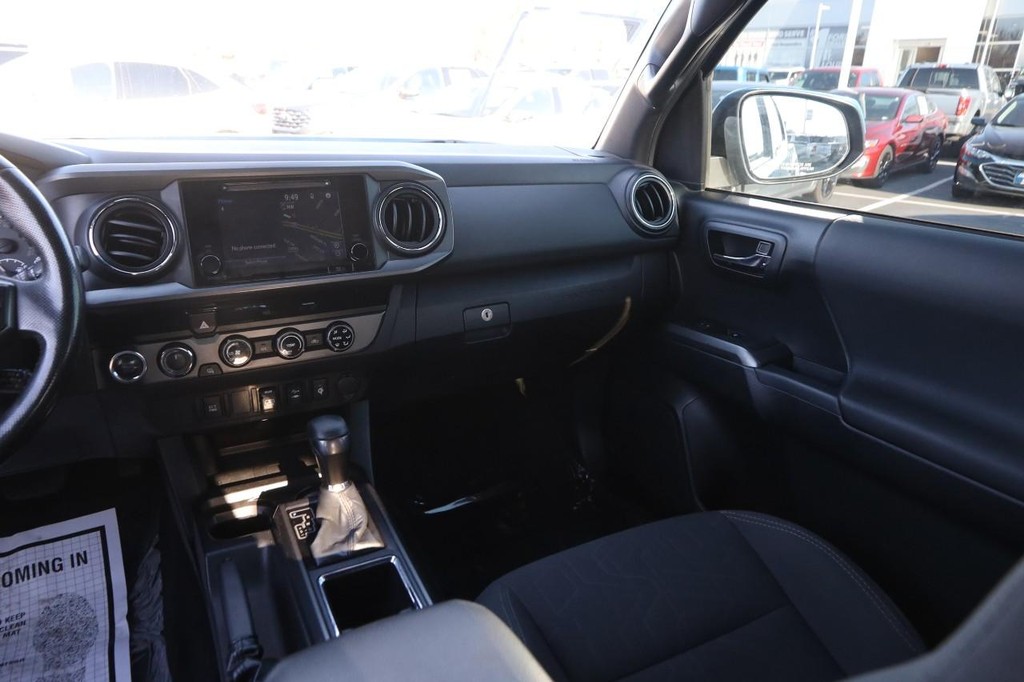 Toyota Tacoma Vehicle Image 23