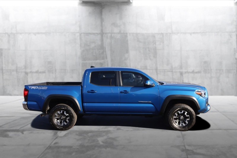 Toyota Tacoma Vehicle Image 05