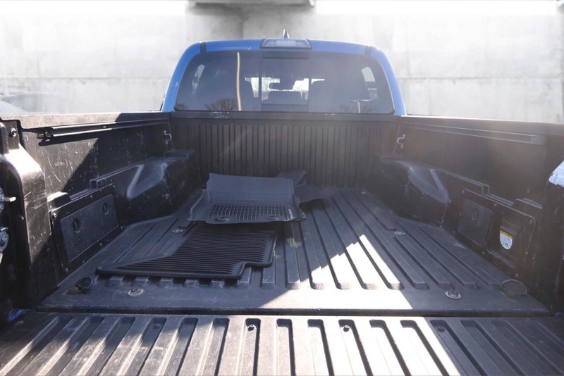 Toyota Tacoma Vehicle Image 07