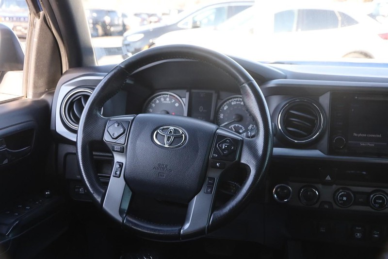 Toyota Tacoma Vehicle Image 21