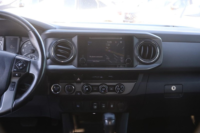 Toyota Tacoma Vehicle Image 22