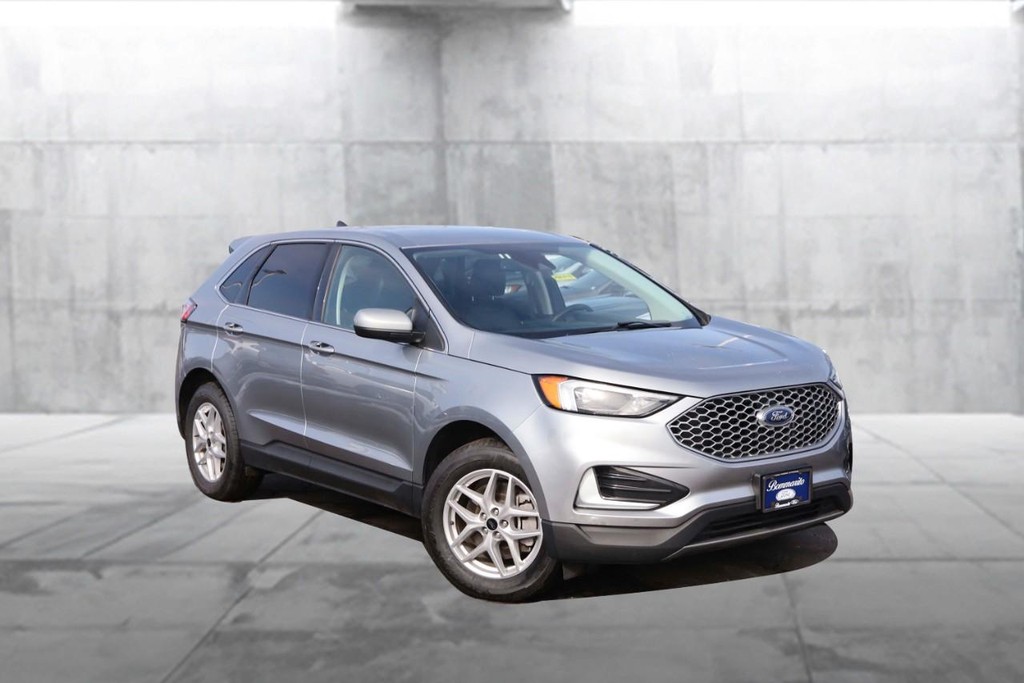 Ford Edge Vehicle Image 02