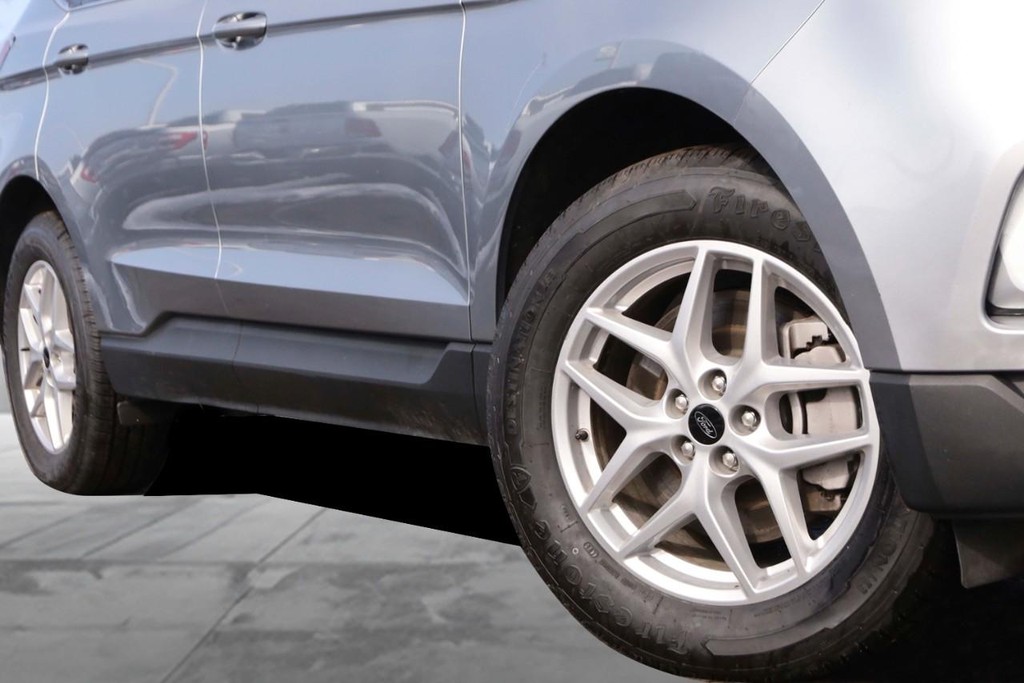 Ford Edge Vehicle Image 03